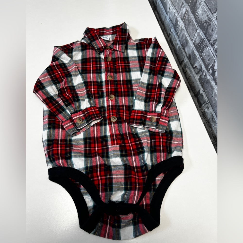 Old Navy onesie‎